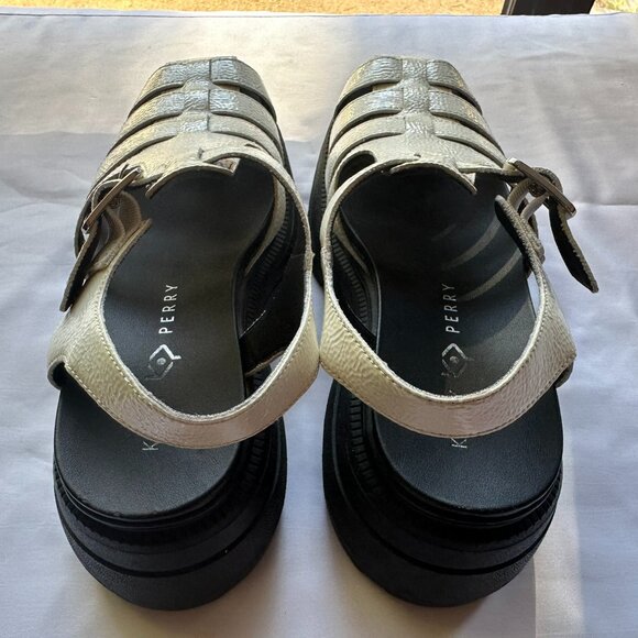 Katy Perry The Geli Combat Fisherman Platform Sandal Sz 8 White/Black w/ Buckle - Picture 3 of 6